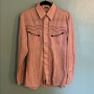 Men's Western Style Button Down Shirt with Arrow Detailing